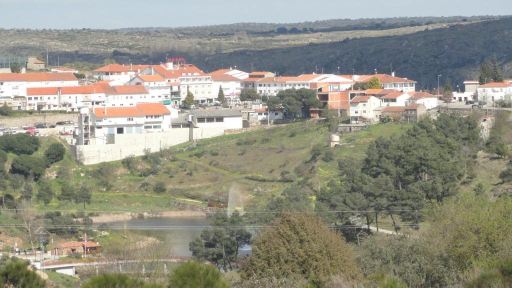 Hotel O Mirandes Miranda do Douro Extérieur photo