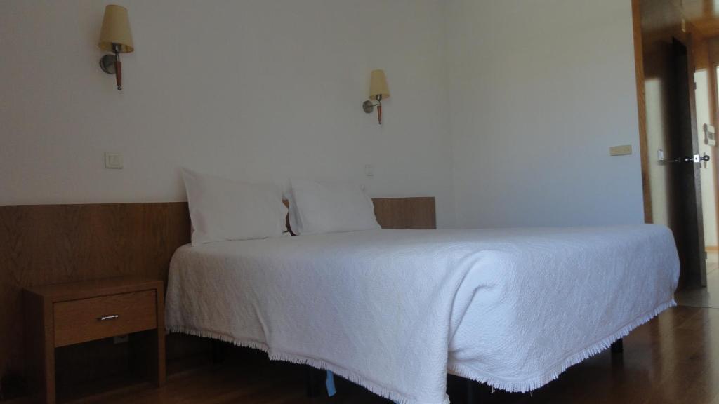 Hotel O Mirandes Miranda do Douro Chambre photo